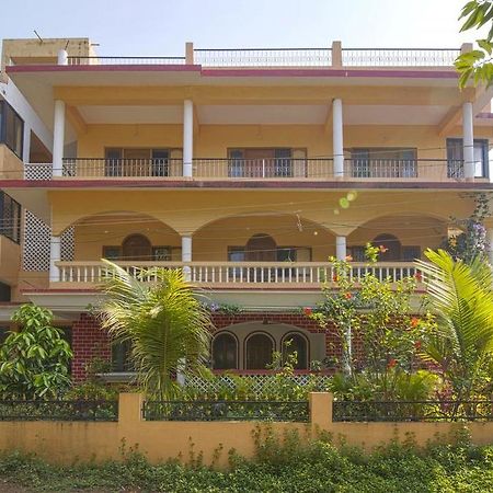 Madonna Holidays Apartamento Benaulim Exterior foto